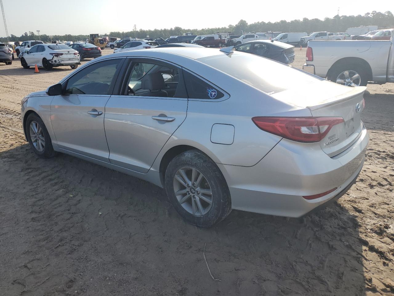 5NPE24AFXGH350310 2016 Hyundai Sonata Se