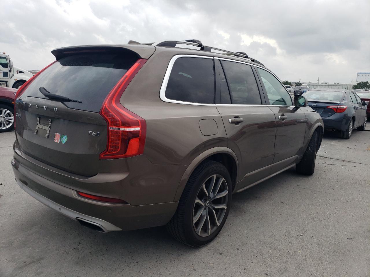 YV4A22PKXH1170760 2017 Volvo Xc90 T6