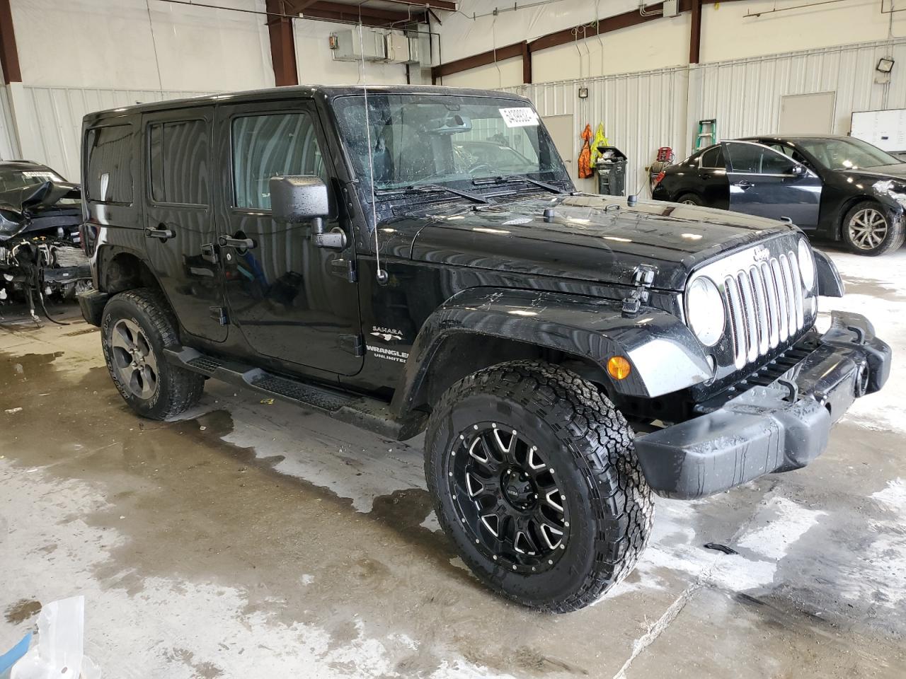 1C4HJWEG2GL102031 2016 Jeep Wrangler Unlimited Sahara