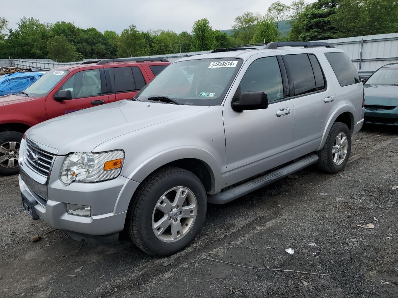  Salvage Ford Explorer