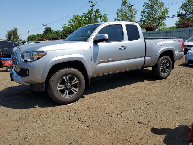 2017 Toyota Tacoma Access Cab VIN: 5TFSZ5AN5HX102581 Lot: 53627874