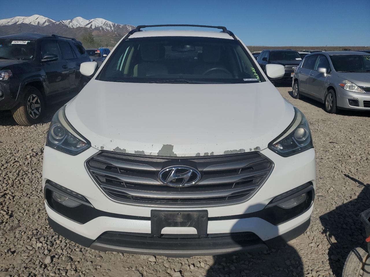 2017 Hyundai Santa Fe Sport vin: 5NMZUDLB4HH032946