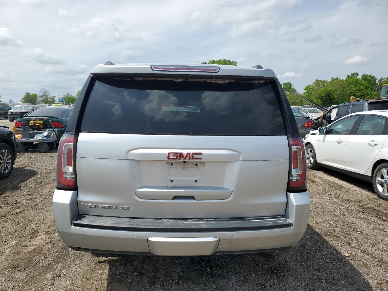 1GKS2GKC4KR365285 2019 GMC Yukon Xl K1500 Slt