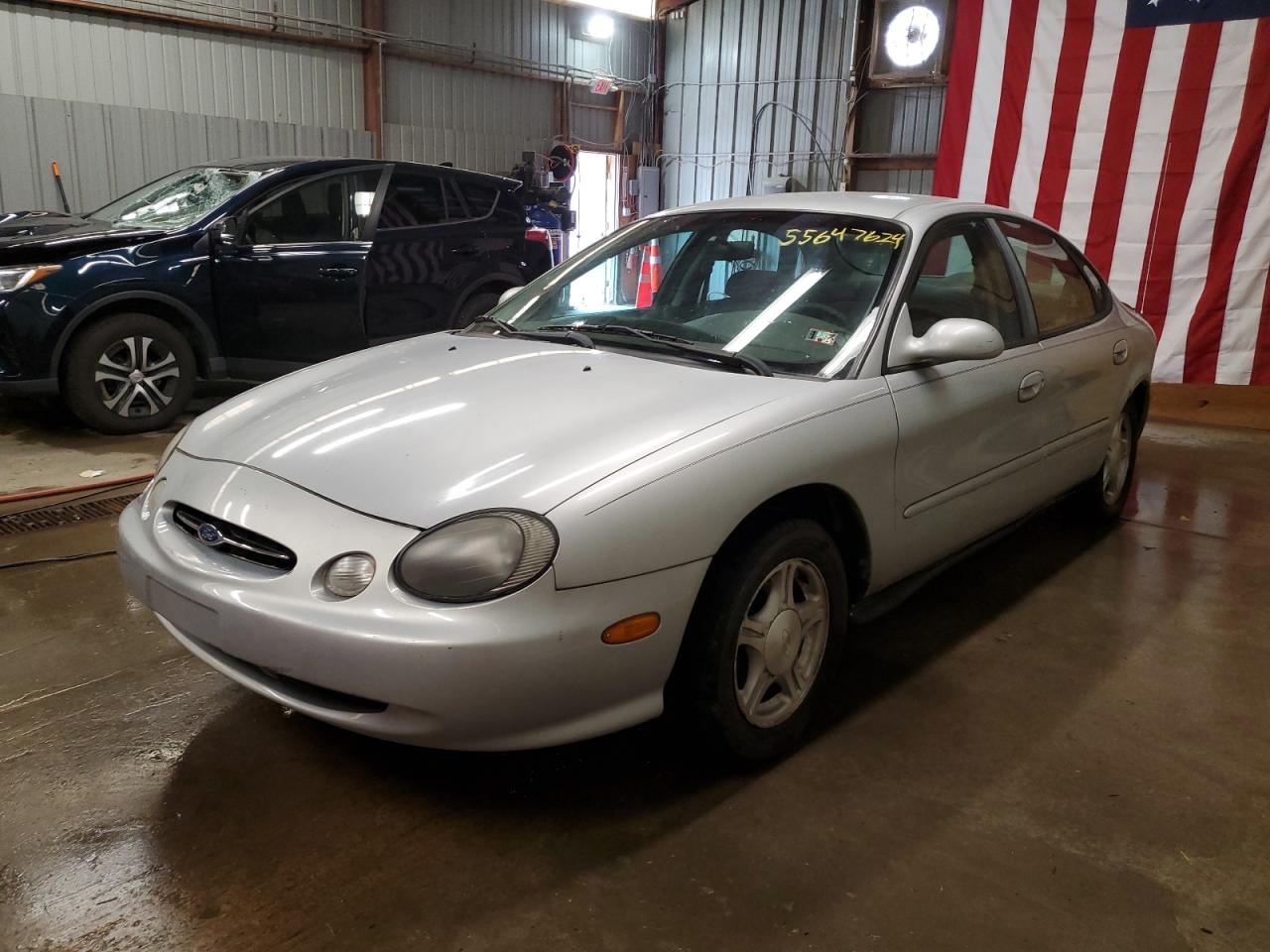 1FAFP53UXXG236888 1999 Ford Taurus Se