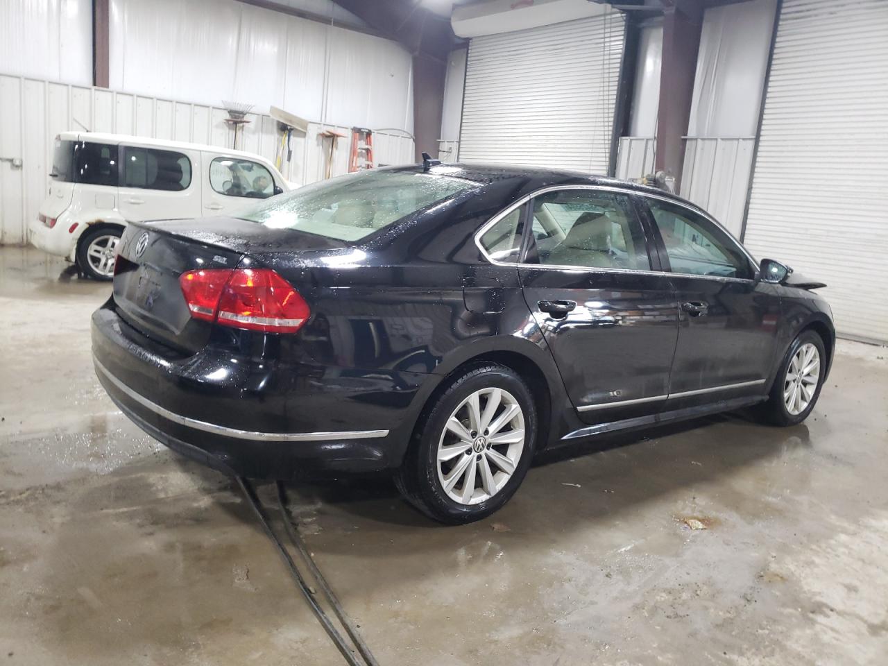 1VWCP7A38CC102253 2012 Volkswagen Passat Sel