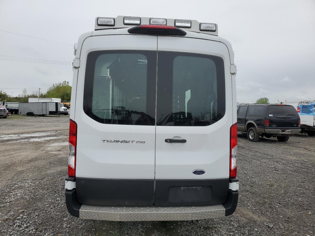 1FDBR2CG6MKB02606 2021 Ford Transit T-250