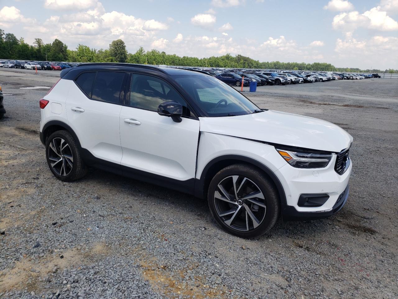 YV4162UM9M2574356 2021 Volvo Xc40 T5 R-Design