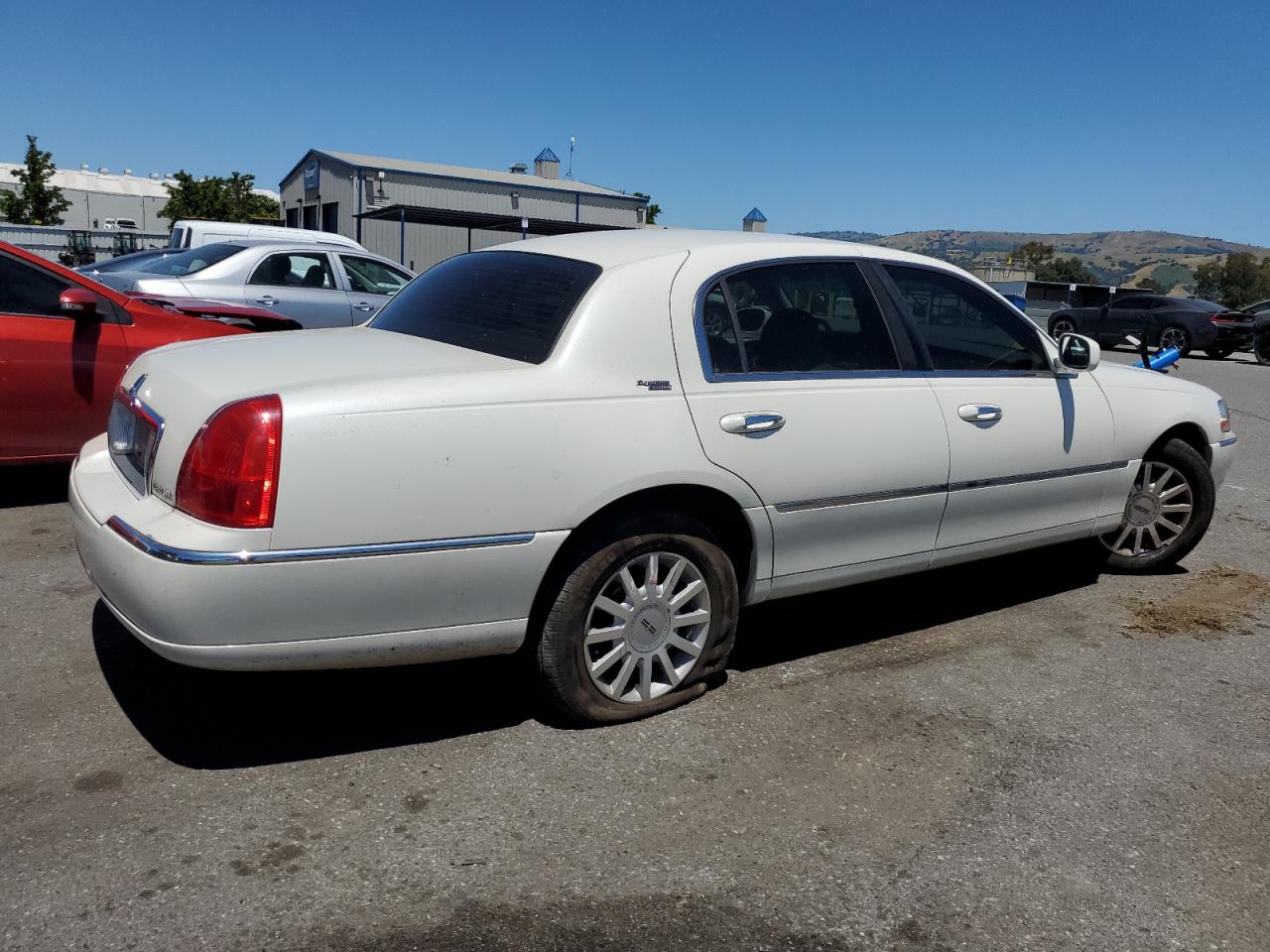 1LNHM82V36Y645780 2006 Lincoln Town Car Signature Limited