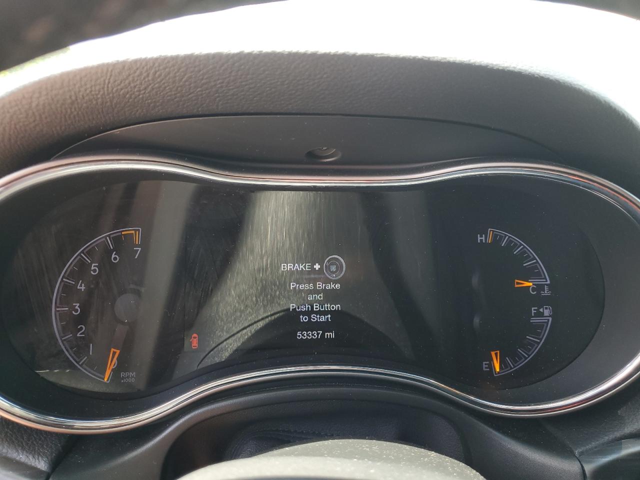 1C4RJEAG0LC392946 2020 Jeep Grand Cherokee Laredo