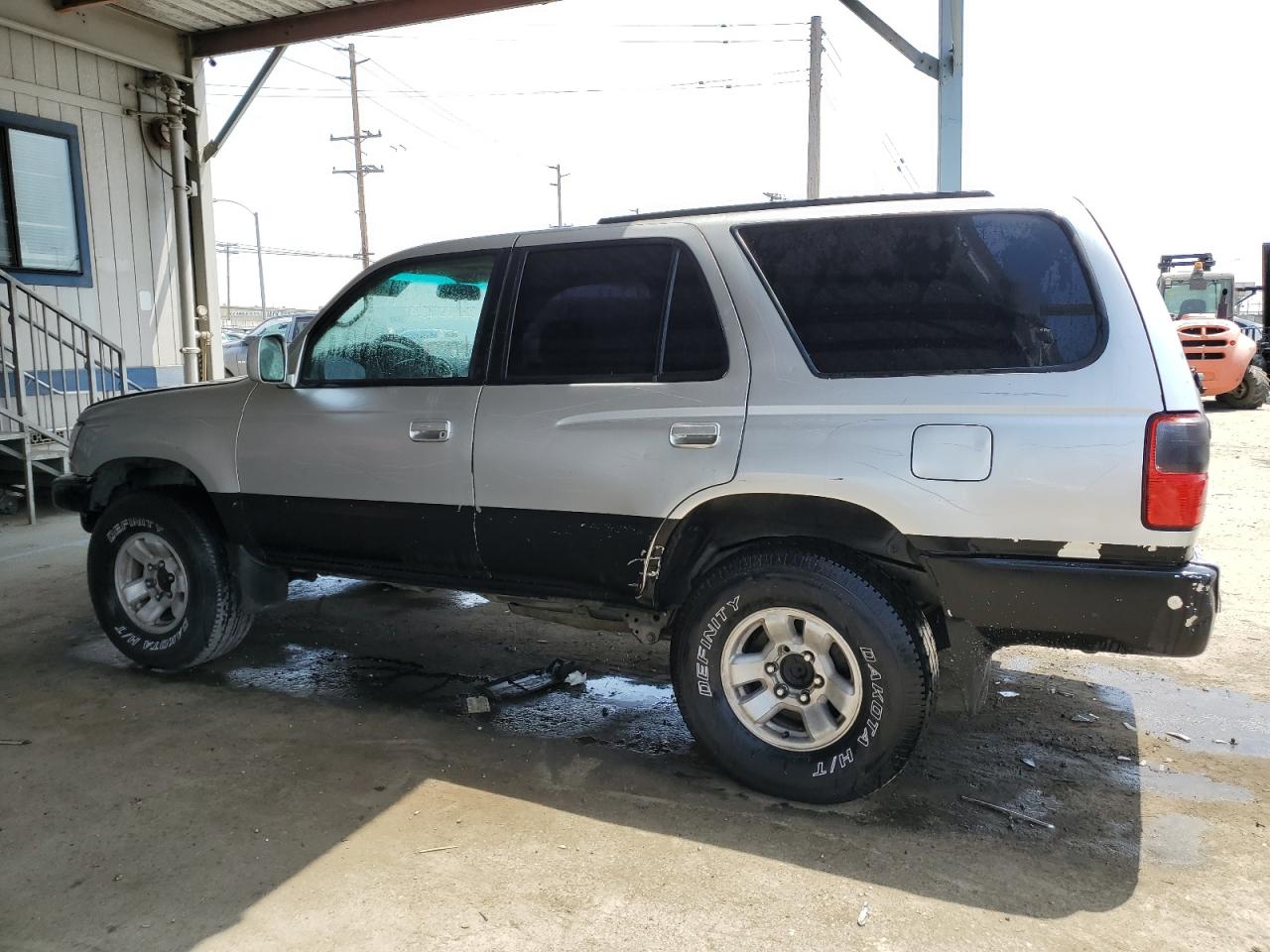 JT3GN86R520239376 2002 Toyota 4Runner Sr5