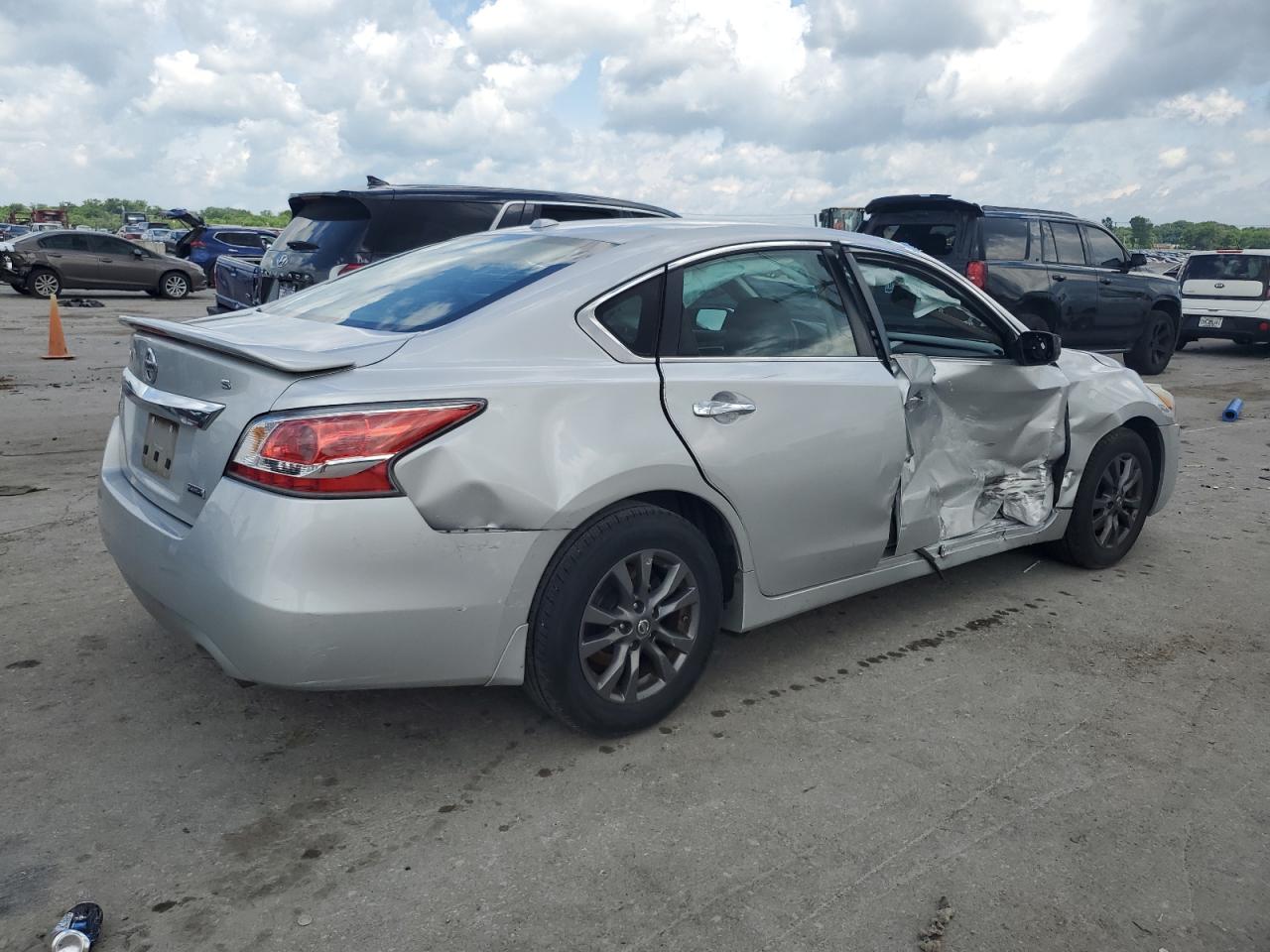 2015 Nissan Altima 2.5 vin: 1N4AL3AP3FC499575