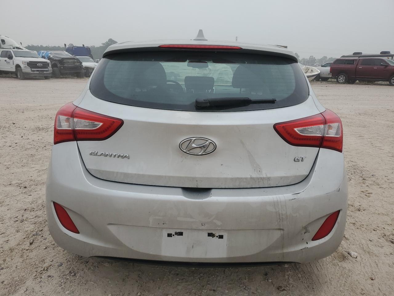 2014 Hyundai Elantra Gt vin: KMHD35LH7EU220867