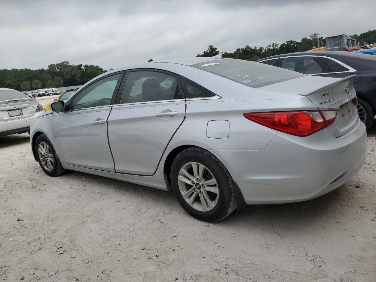 5NPEB4AC2DH581896 2013 Hyundai Sonata Gls