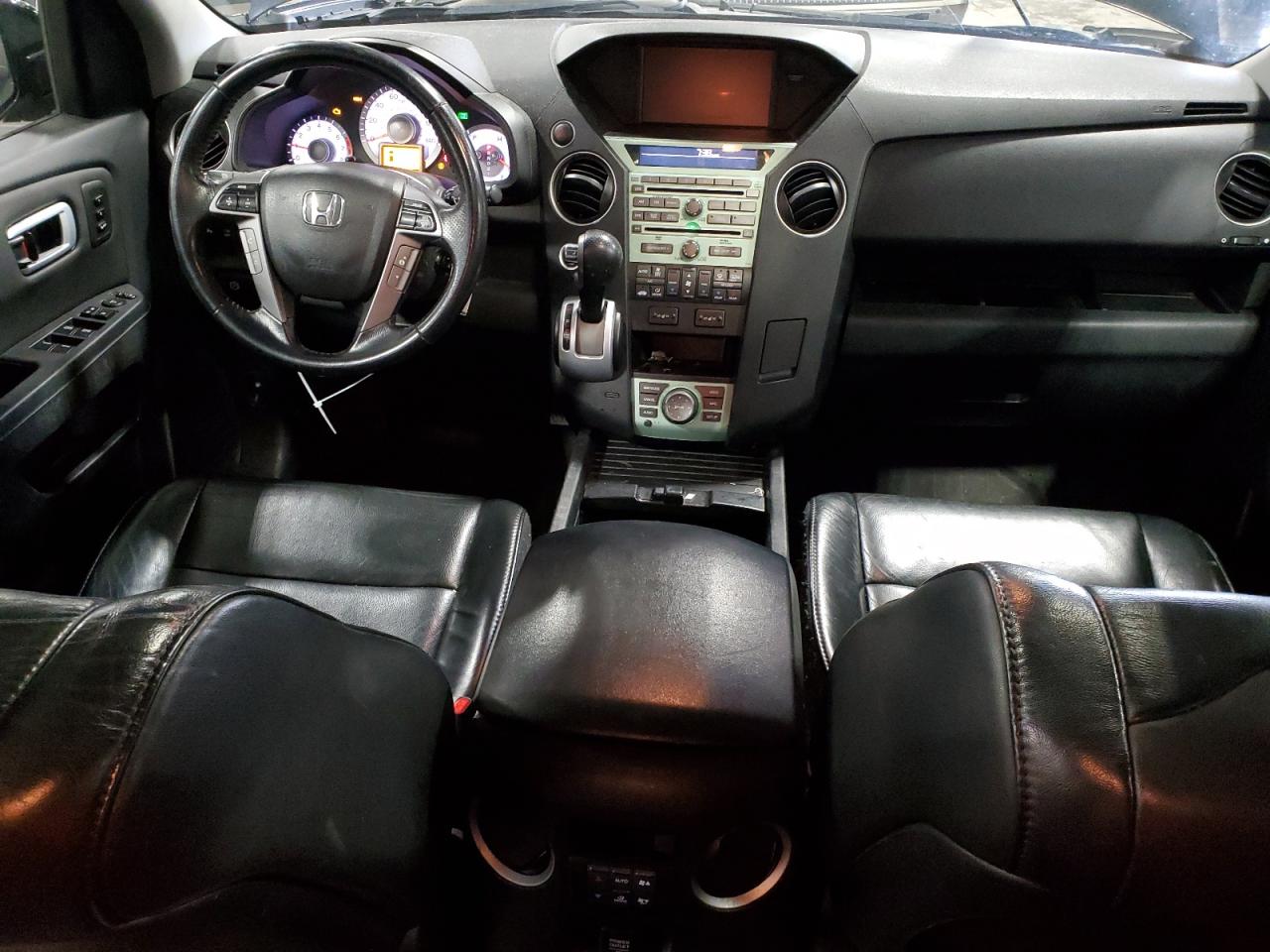 5FNYF4H95BB102748 2011 Honda Pilot Touring