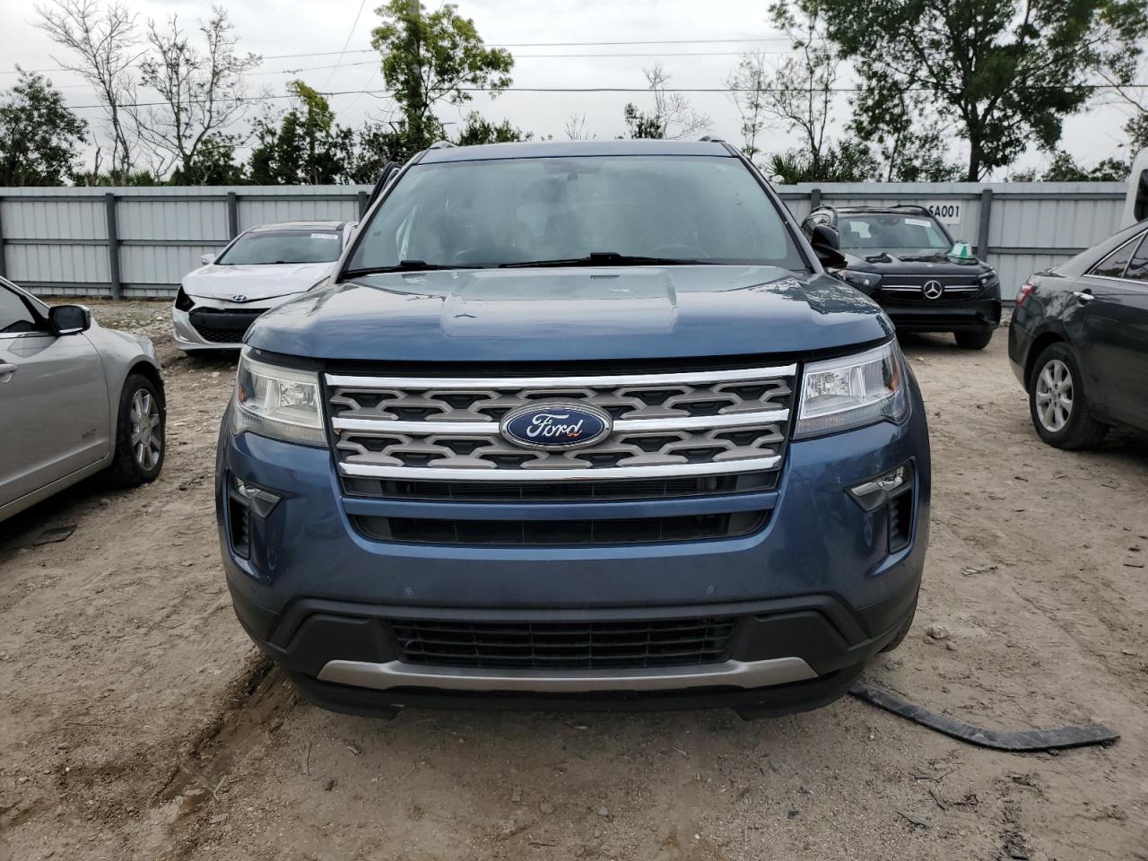 1FM5K7D89JGB77417 2018 Ford Explorer Xlt