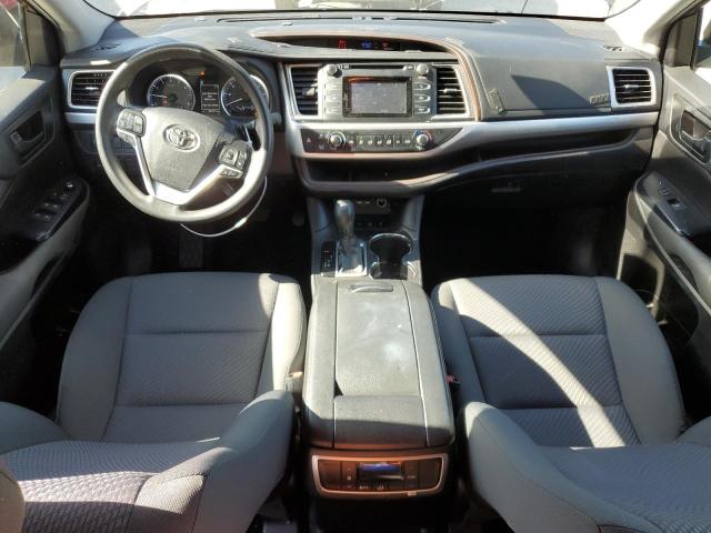 VIN 5TDBZRFHXKS974004 2019 Toyota Highlander, LE no.8