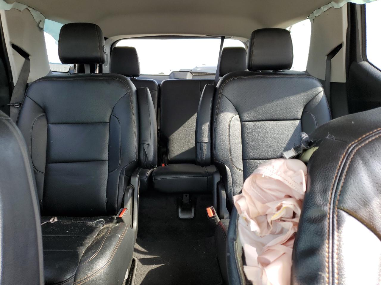 1GNEVGKW5JJ262620 2018 Chevrolet Traverse Lt