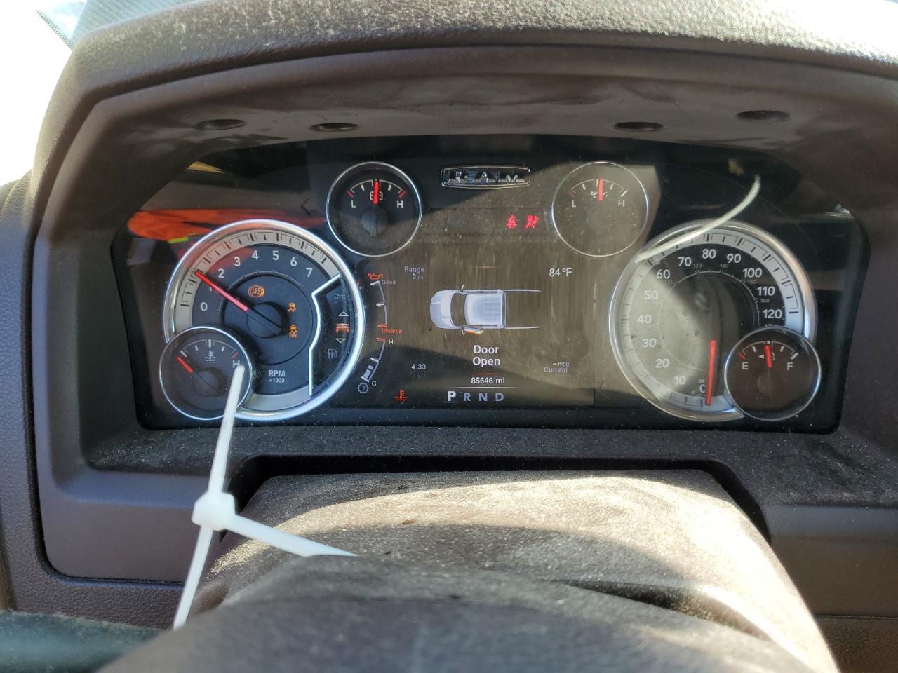 3C6RR6LT0GG287763 2016 Ram 1500 Slt