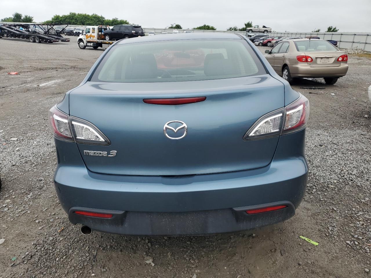 JM1BL1VG9B1412944 2011 Mazda 3 I