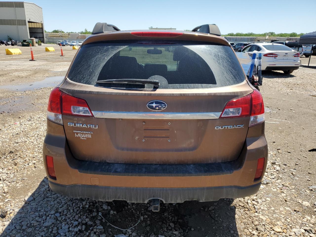 4S4BRCGC3B3331443 2011 Subaru Outback 2.5I Premium