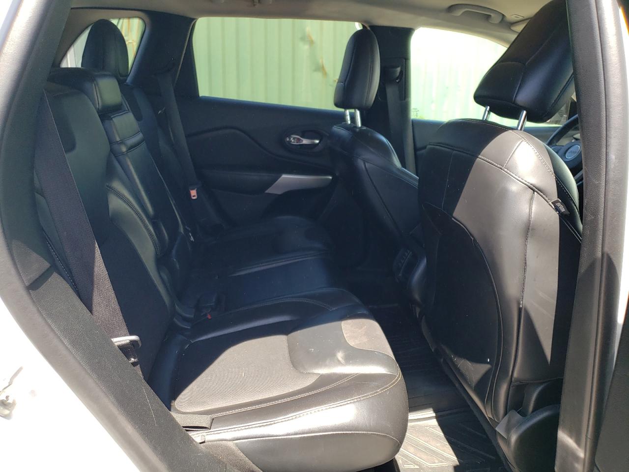 1C4PJLLB0JD510188 2018 Jeep Cherokee Latitude Plus