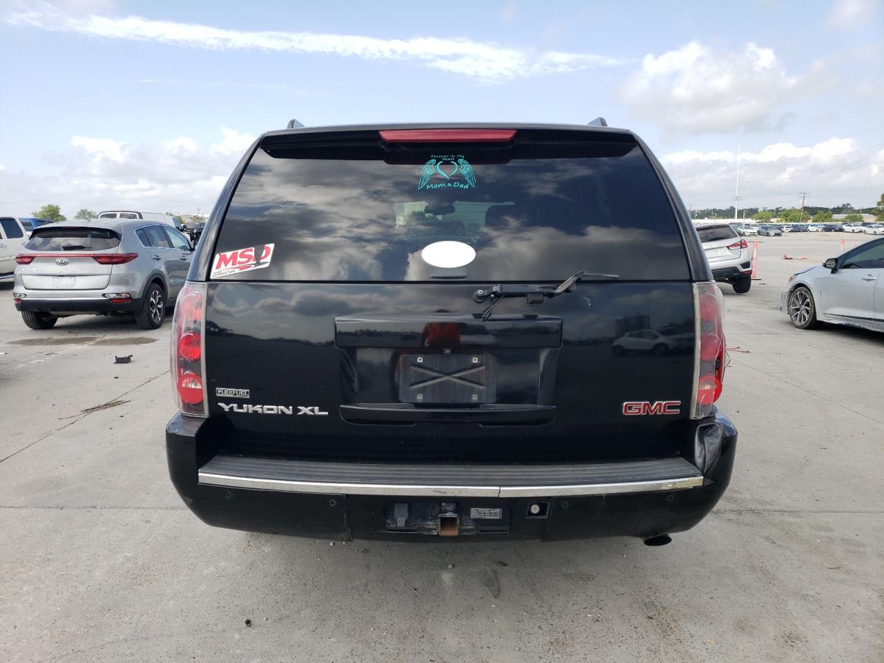 1GKUCMEFXAR283456 2010 GMC Yukon Xl Denali