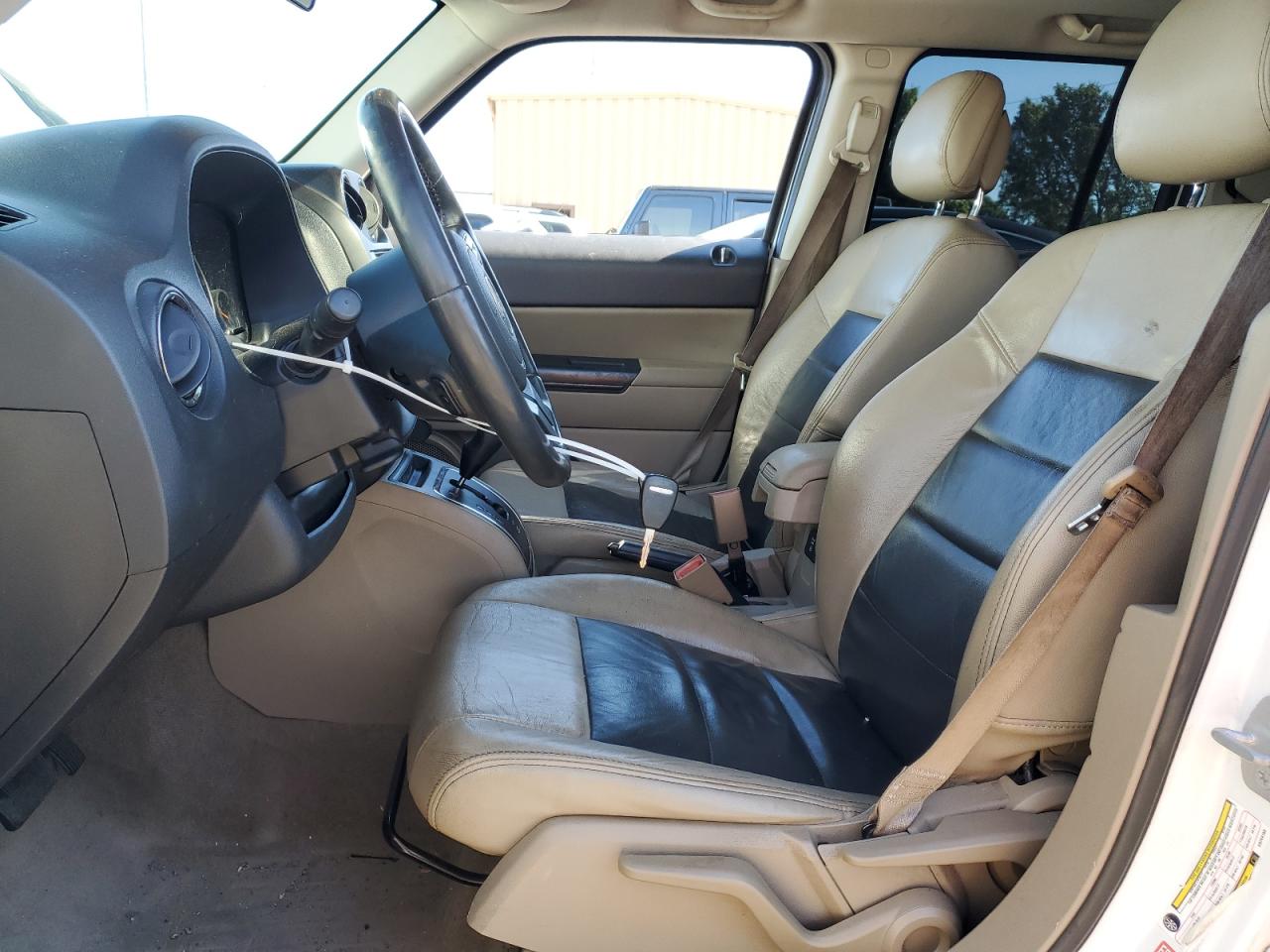 1C4NJRFBXED744155 2014 Jeep Patriot Latitude 1C4NJRFBXED744155 2014 Jeep Patriot Latitude