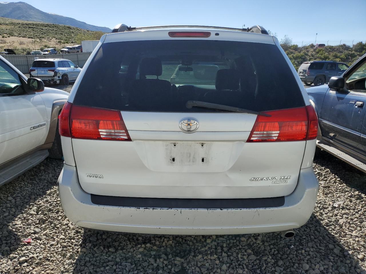 5TDZA22C84S062062 2004 Toyota Sienna Xle