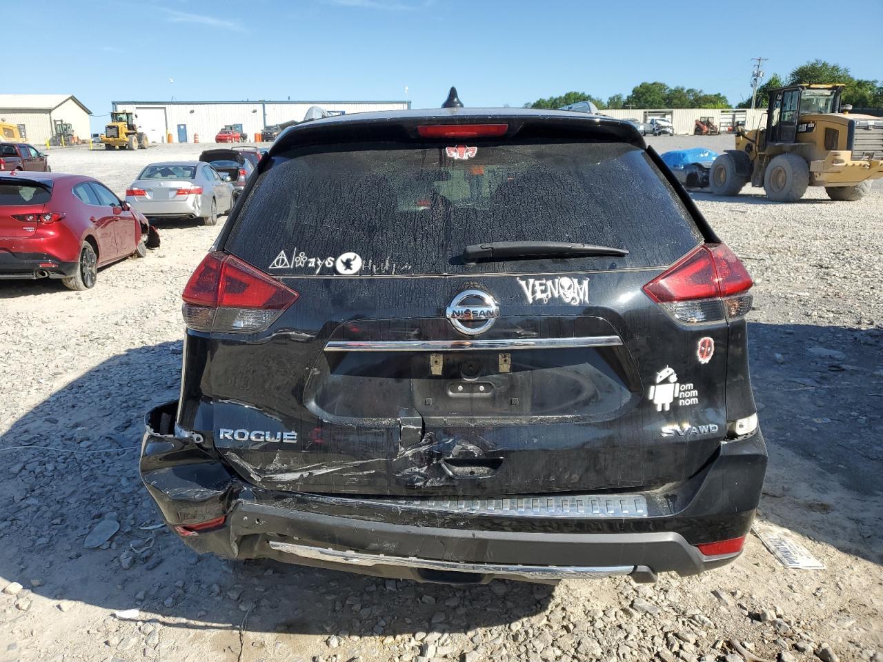 5N1AT2MV2JC768569 2018 Nissan Rogue S