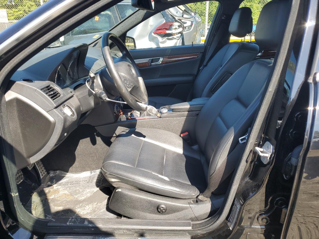 WDDGF5EB4BR177515 2011 Mercedes-Benz C 300