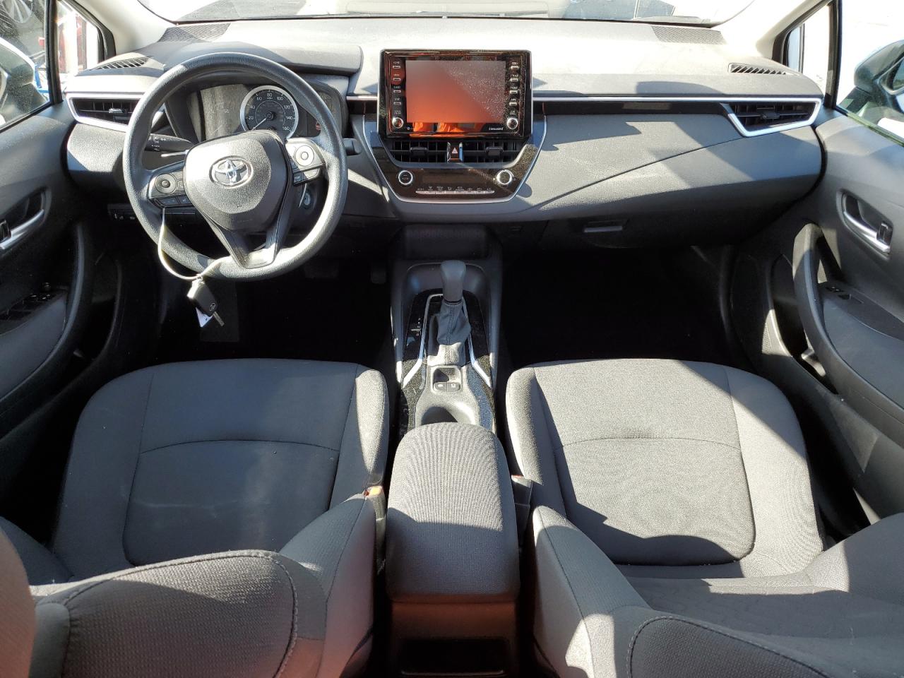 2021 Toyota Corolla Le vin: 5YFEPMAE9MP239576