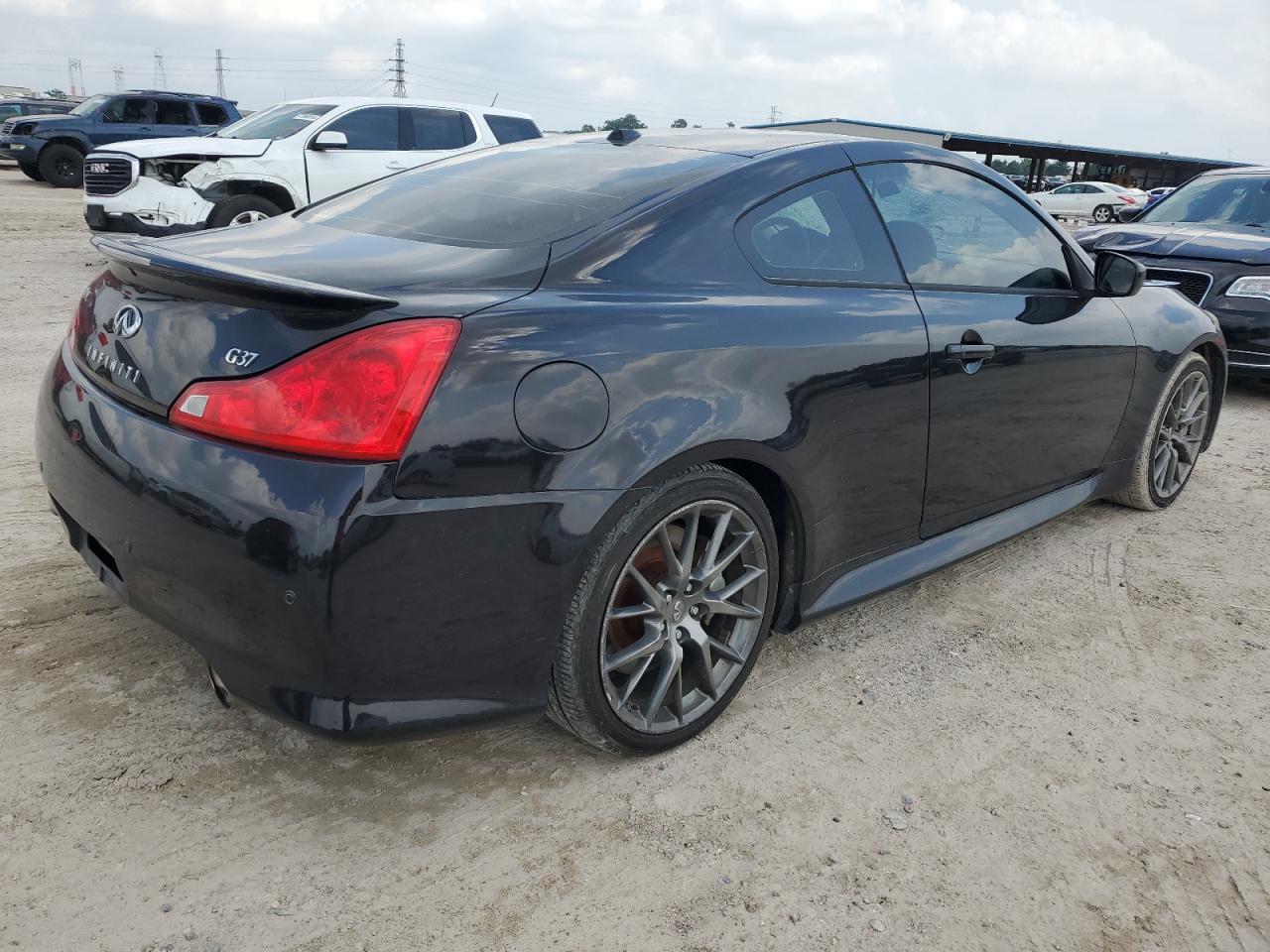 JN1CV6EKXBM212673 2011 Infiniti G37 Base