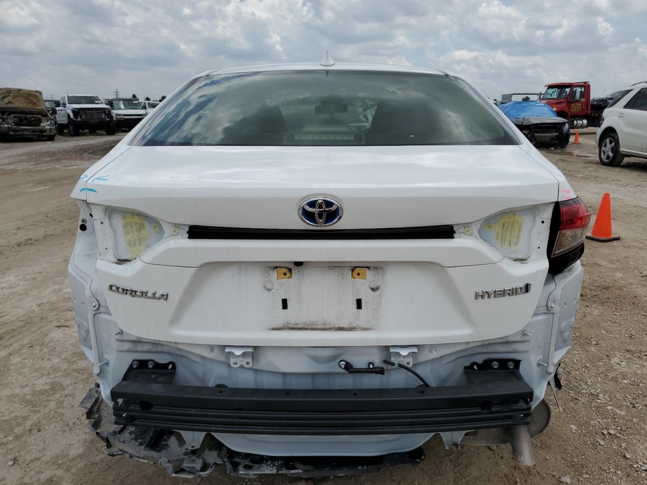 JTDEAMDE7NJ039699 2022 Toyota Corolla Le