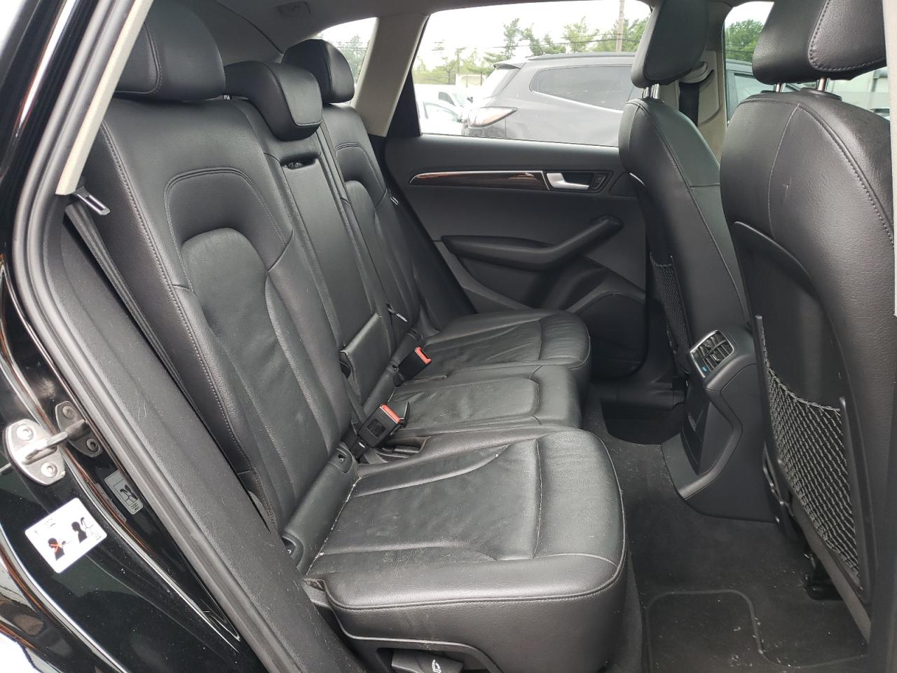 WA1CFAFP5CA130984 2012 Audi Q5 Premium