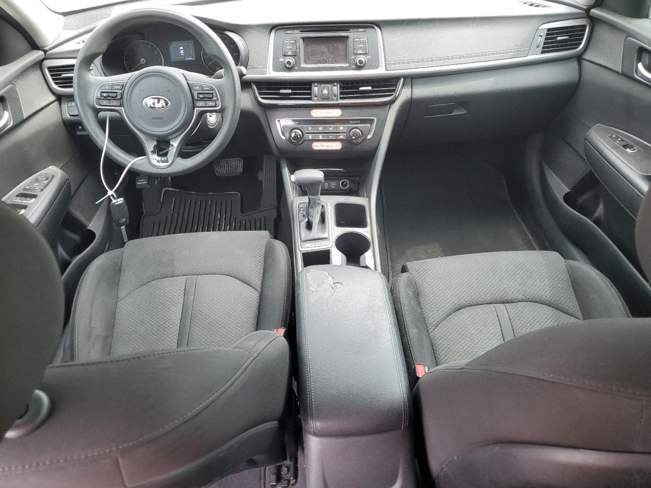 5XXGT4L38HG131786 2017 Kia Optima Lx