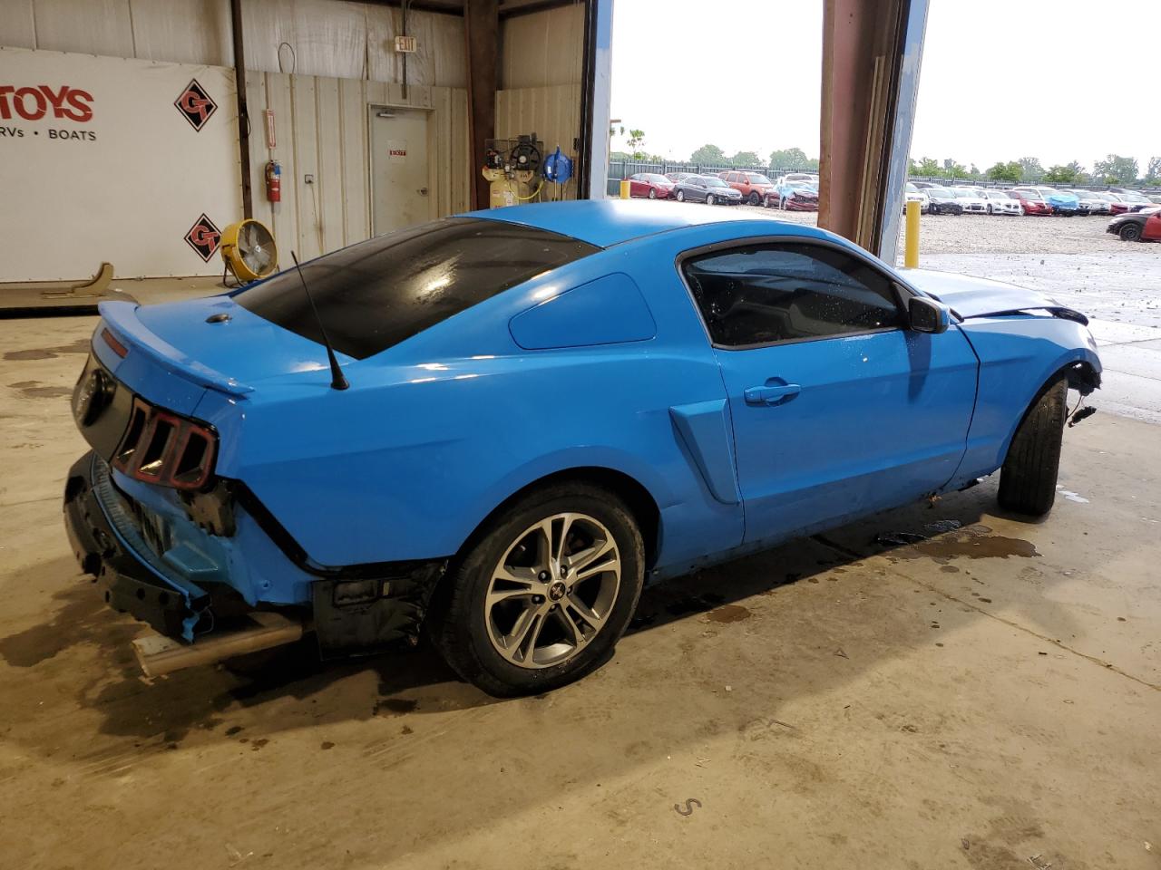 2013 Ford Mustang vin: 1ZVBP8AM5D5271775