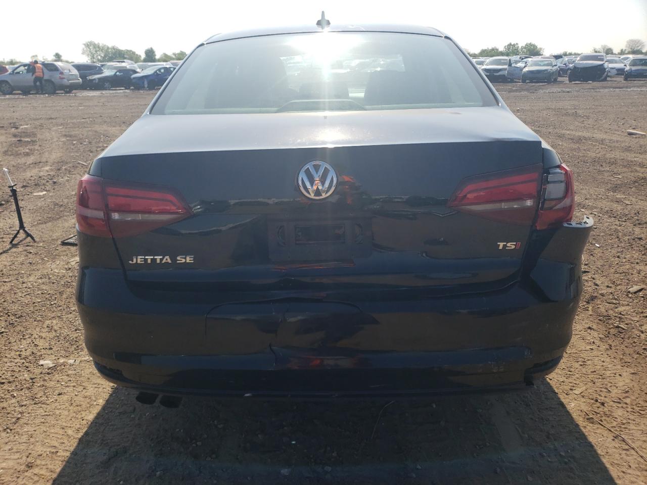 3VWDB7AJ6HM265880 2017 Volkswagen Jetta Se