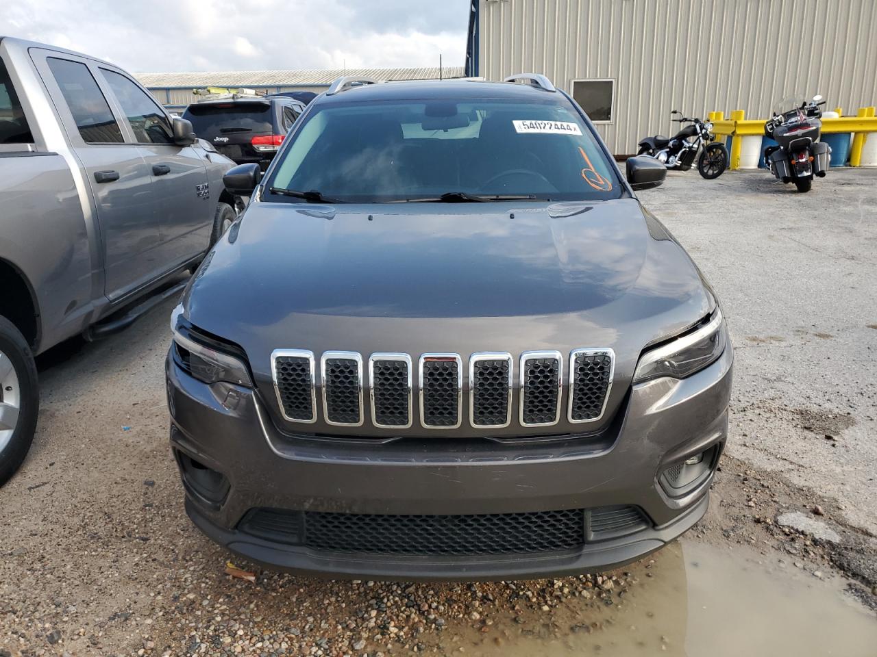 1C4PJLLB0KD348113 2019 Jeep Cherokee Latitude Plus