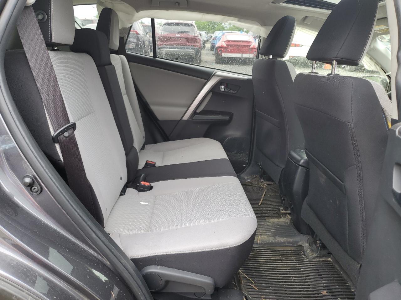 JTMRFREVXJJ720755 2018 Toyota Rav4 Adventure