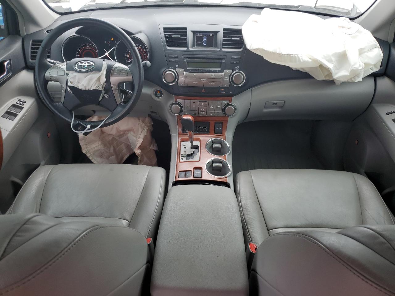 5TDYK3EH9AS017598 2010 Toyota Highlander Limited