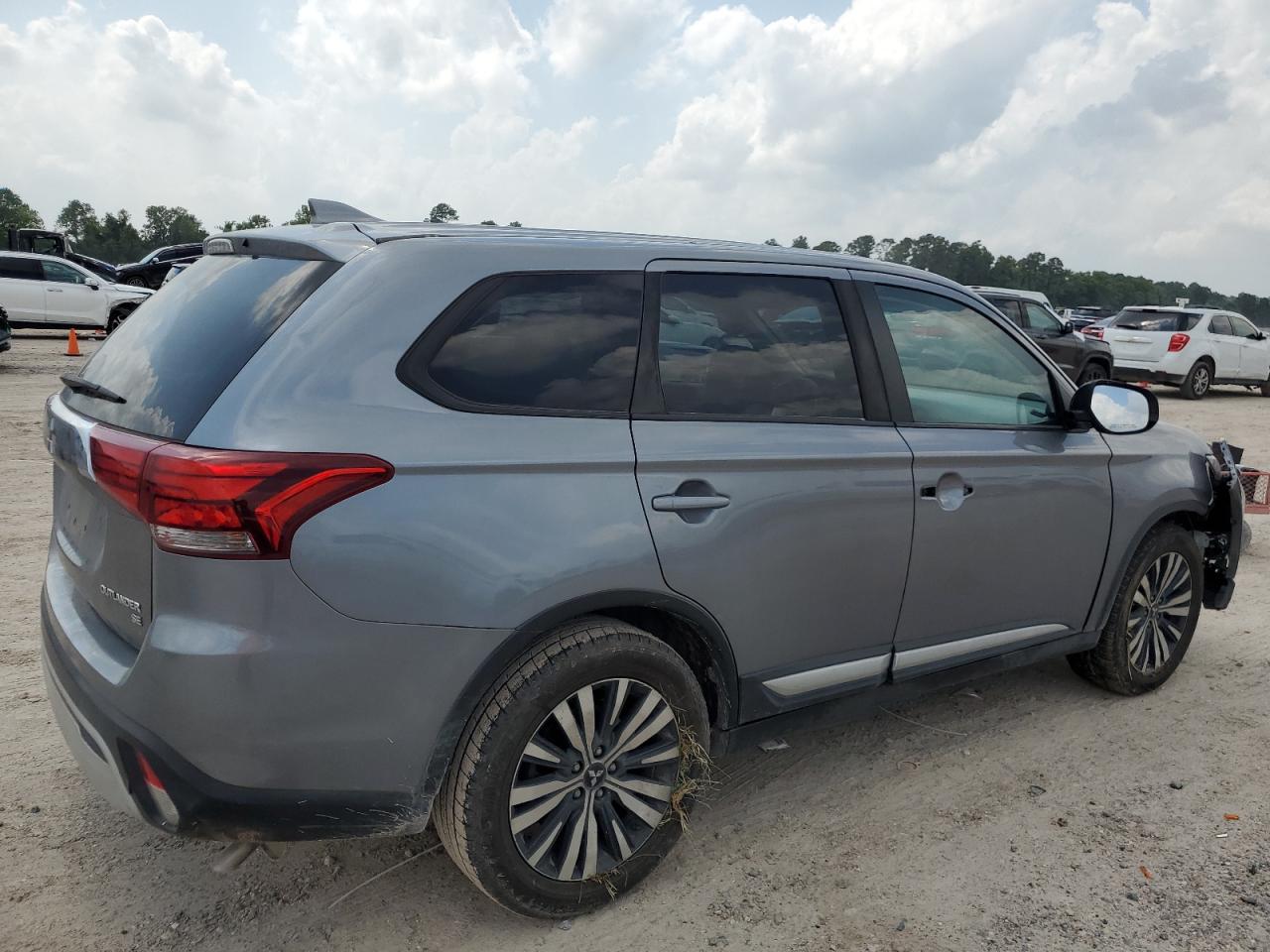 JA4AD3A36KZ034939 2019 Mitsubishi Outlander Se