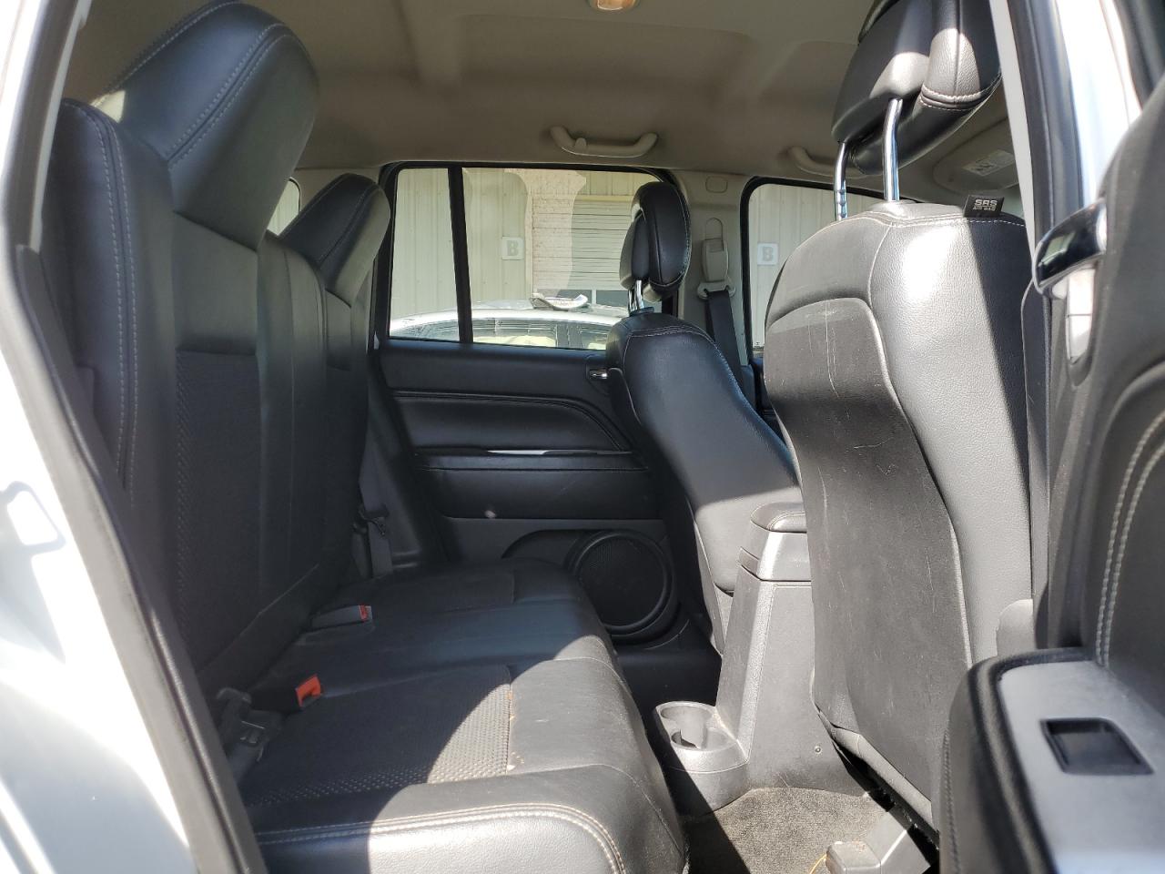 1C4NJCEB0GD652103 2016 Jeep Compass Latitude