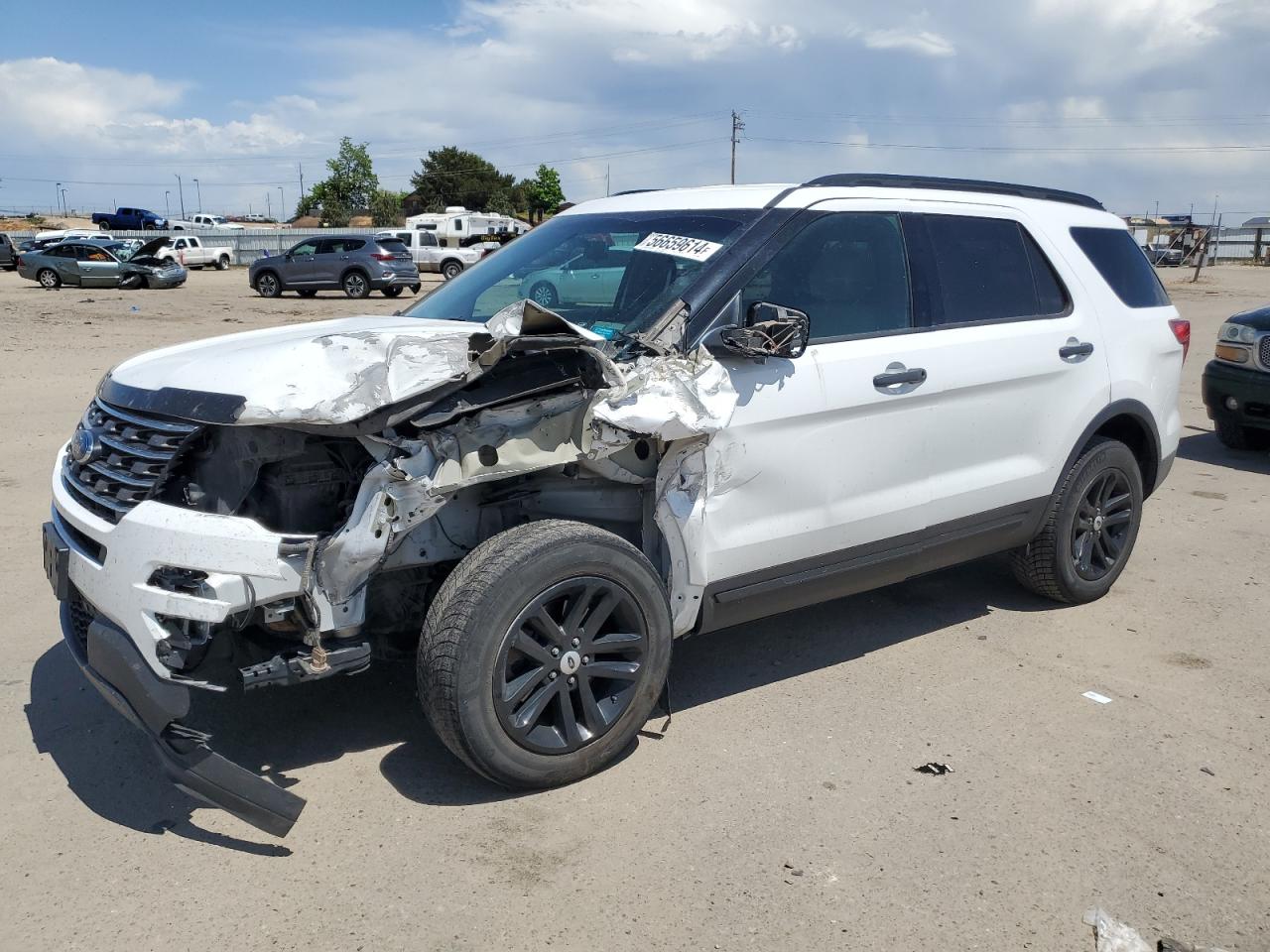 2017 Ford Explorer vin: 1FM5K8B84HGD23080