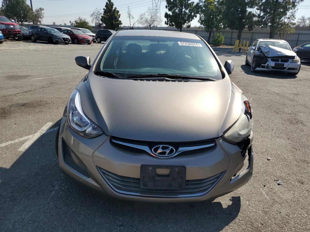 5NPDH4AE1FH613218 2015 Hyundai Elantra Se