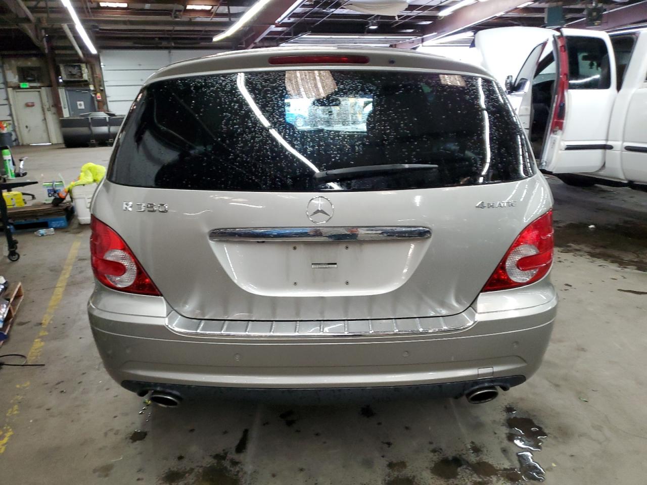 4JGCB65E78A084866 2008 Mercedes-Benz R 350