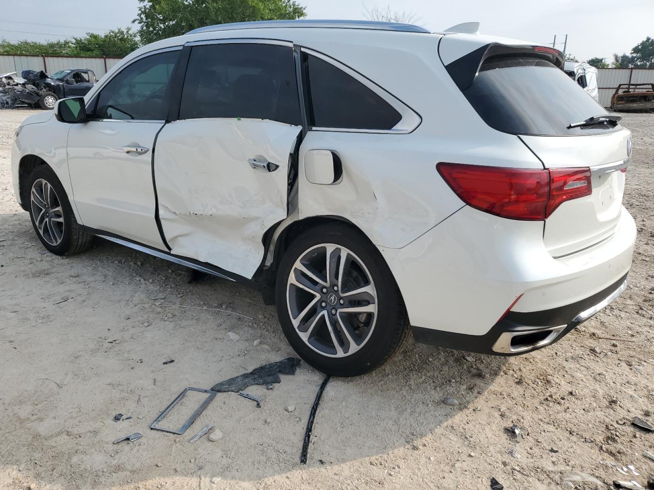 5J8YD3H8XJL009826 2018 Acura Mdx Advance