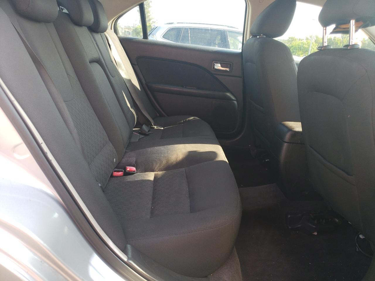 3FAHP0HA4AR151006 2010 Ford Fusion Se