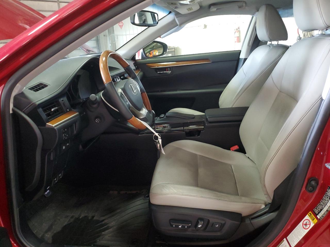 JTHBW1GG7E2059329 2014 Lexus Es 300H