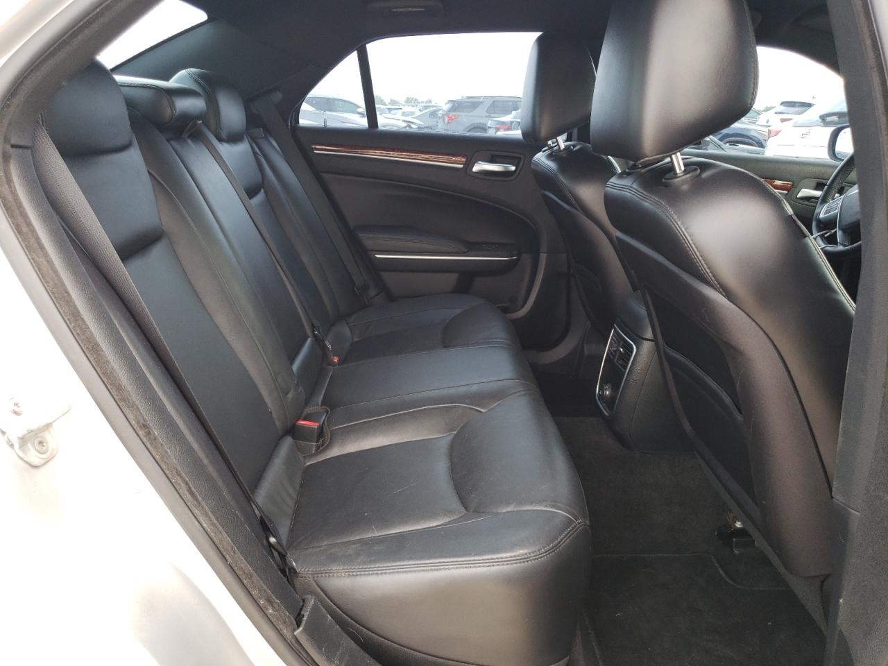 2C3CCACG0CH192477 2012 Chrysler 300 Limited