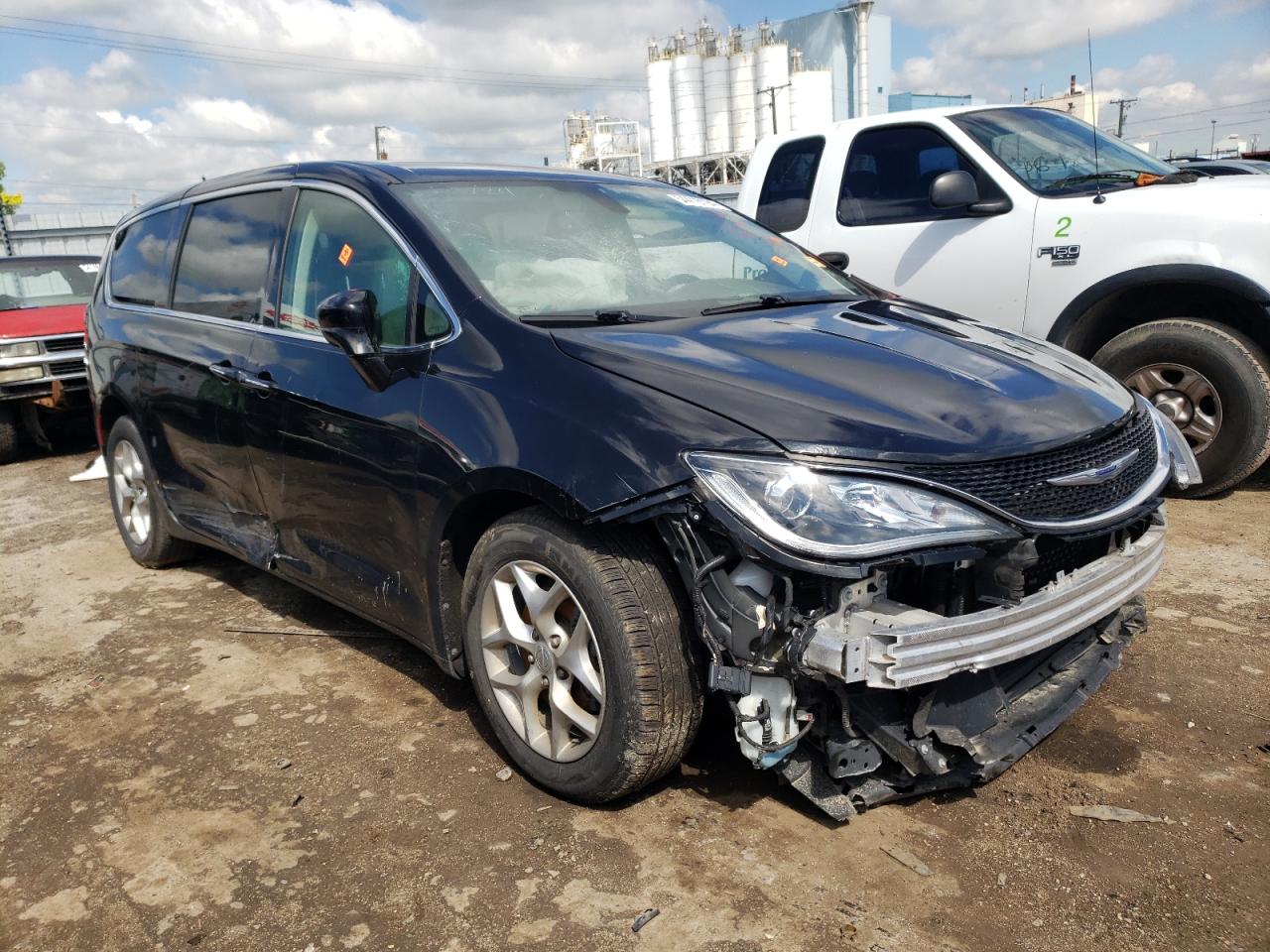 2C4RC1FG4LR107877 2020 Chrysler Pacifica Touring